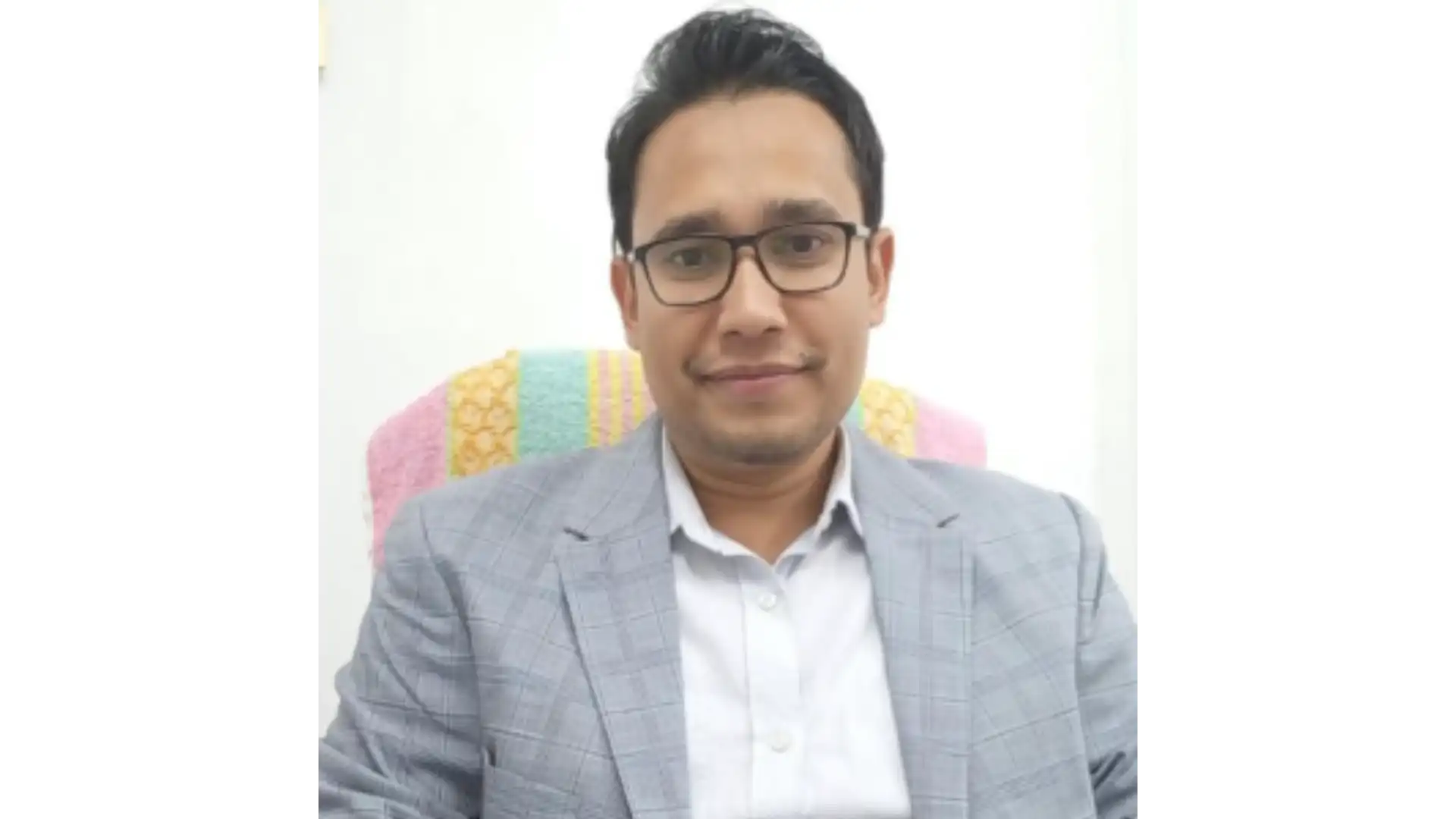 ডাঃ-আহমদুল্লাহ